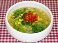 レタスとコーンの生姜スープ