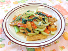 チンゲン菜と高野豆腐の中華風炒め