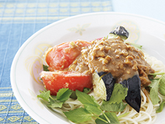 ひやむぎと揚げ野菜の冷やし中華